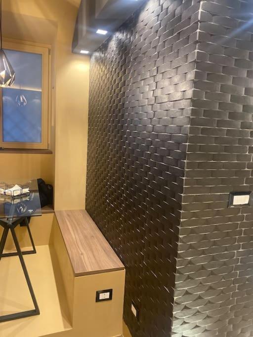 Montesantogroup Suite House Nel Centro Di Napoli Luaran gambar