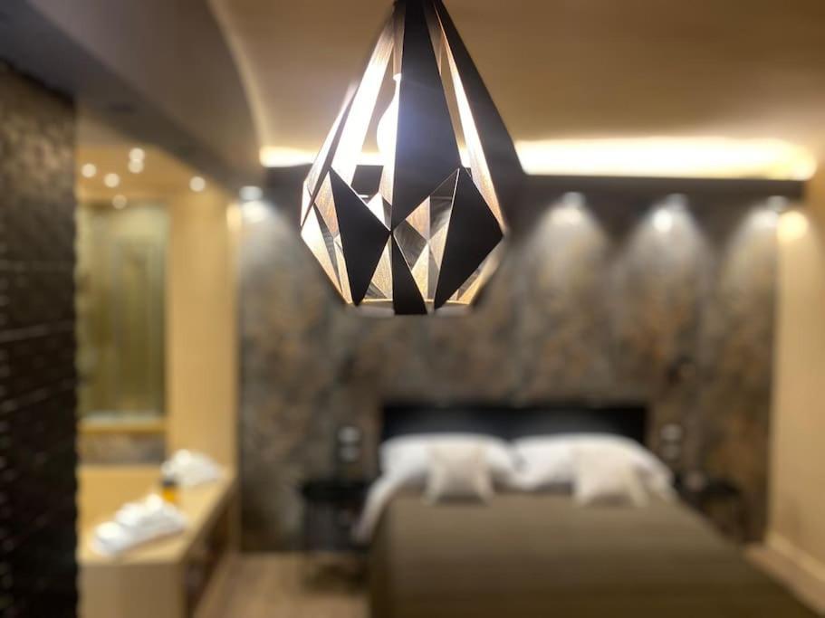 Montesantogroup Suite House Nel Centro Di Napoli Luaran gambar